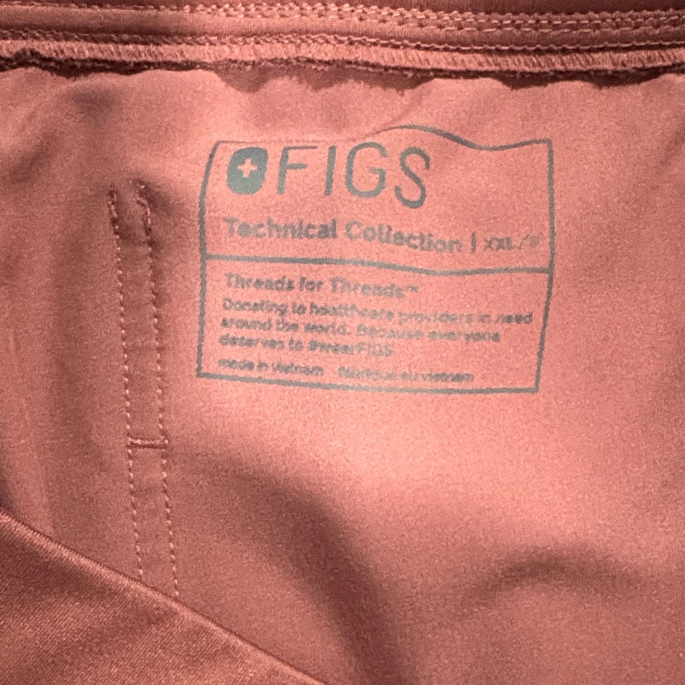 Figs Dusty Rose Scrub Joggers